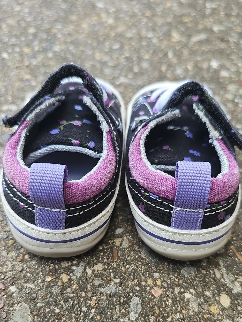 See Kai Run Stevie II Black Floral Casual Soft Sneakers Baby 3 First Walker Shoe